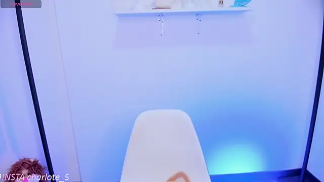 Snapshot of kristynmassey chatting on December 3, 2024, 1:25 am kristynmassey online show from December 3, 2024, 1:25 am