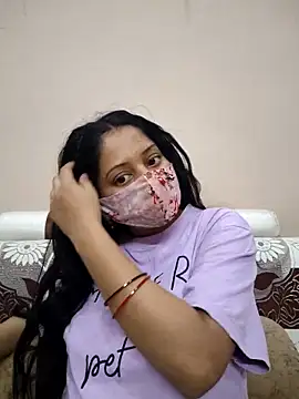 Snapshot of bigtitsqueen chatting on October 25, 2025, 4:44 am bigtitsqueen online show from October 25, 2025, 4:44 am