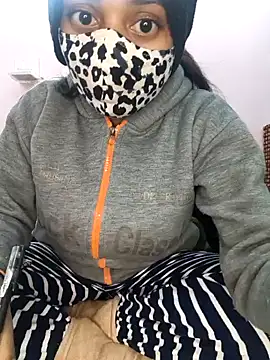Snapshot of bigtitsqueen chatting on January 12, 2025, 4:29 pm bigtitsqueen online show from January 12, 2025, 4:29 pm