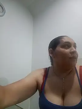 Snapshot of MirandaSoto chatting on April 8, 2026, 4:03 am MirandaSoto online show from April 8, 2026, 4:03 am