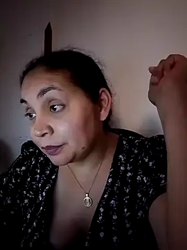 Snapshot of MirandaSoto chatting on March 3, 2025, 3:11 pm MirandaSoto online show from March 3, 2025, 3:11 pm