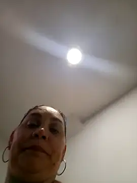 Snapshot of MirandaSoto chatting on March 18, 2026, 4:04 am MirandaSoto online show from March 18, 2026, 4:04 am