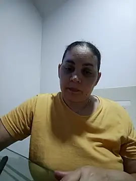 Snapshot of MirandaSoto chatting on March 4, 2026, 3:58 am MirandaSoto online show from March 4, 2026, 3:58 am