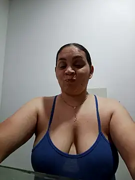 Snapshot of MirandaSoto chatting on March 14, 2026, 3:45 am MirandaSoto online show from March 14, 2026, 3:45 am