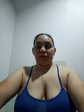 Snapshot of MirandaSoto chatting on May 1, 2026, 4:39 am MirandaSoto online show from May 1, 2026, 4:39 am