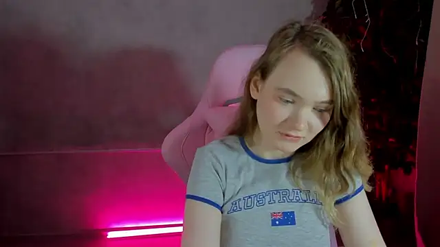 Snapshot of Genne_Tierney chatting on February 27, 2025, 9:18 am Genne Tierney online show from February 27, 2025, 9:18 am