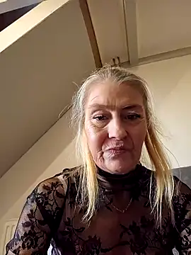 Snapshot of lisalustjouw chatting on January 9, 2025, 12:19 pm lisalustjouw online show from January 9, 2025, 12:19 pm