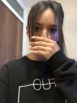 britny clouds online show from March 13, 2025, 7:28 pm