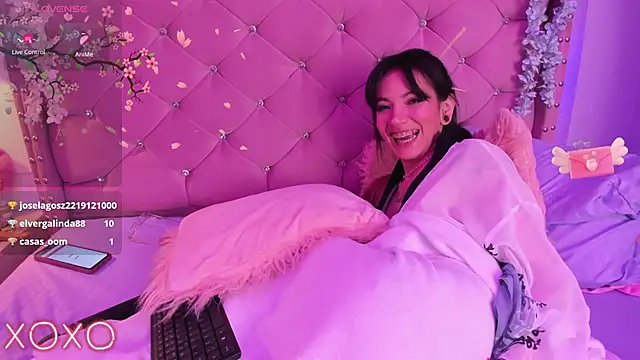 Snapshot of lauren_evans96 chatting on February 6, 2025, 10:36 am lauren evans96 online show from February 6, 2025, 10:36 am