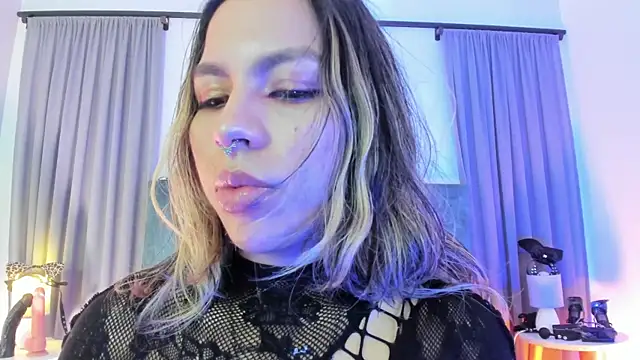 Snapshot of delilah_fix chatting on February 27, 2026, 10:20 pm delilah fix online show from February 27, 2026, 10:20 pm