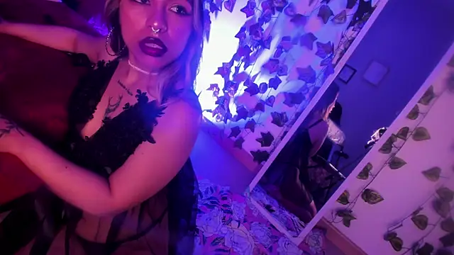 delilah fix online show from October 1, 2025, 8:24 pm