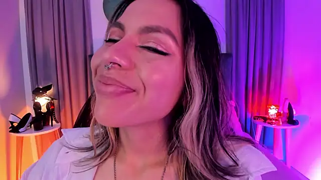 delilah fix online show from March 21, 2026, 9:19 pm