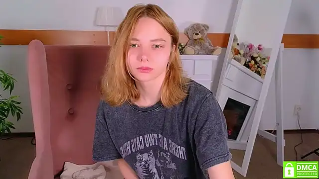 Snapshot of MirraBellanta chatting on October 17, 2025, 8:21 pm MirraBellanta online show from October 17, 2025, 8:21 pm