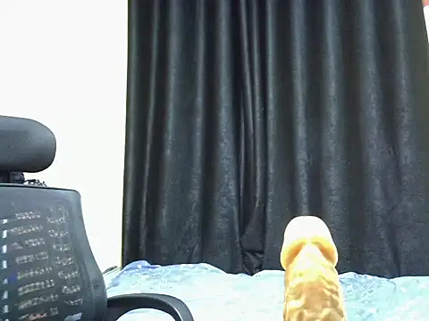 Horny-slut  online show from July 29, 2026, 3:17 am