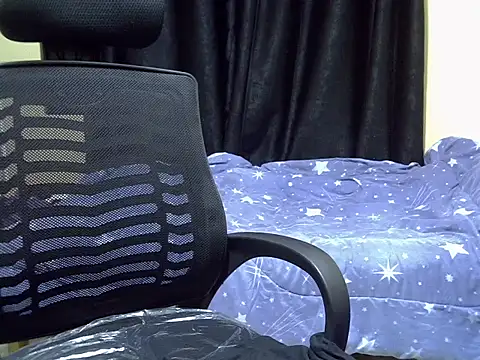 Horny-slut  online show from November 10, 2025, 3:11 am