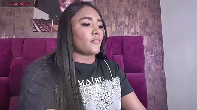 nicole  parker1 online show from September 12, 2025, 7:02 pm