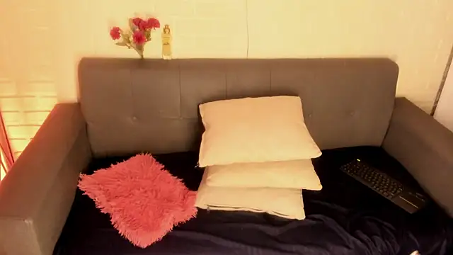 Snapshot of karina_gomez_18 chatting on November 6, 2025, 11:36 am karina gomez 18 online show from November 6, 2025, 11:36 am