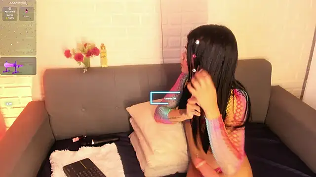 Snapshot of karina_gomez_18 chatting on November 18, 2025, 11:57 am karina gomez 18 online show from November 18, 2025, 11:57 am