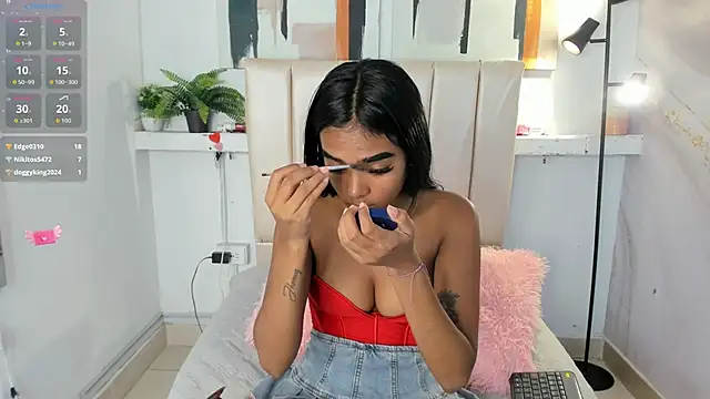 Snapshot of julieta_aguilar1 chatting on November 16, 2025, 7:40 pm julieta aguilar1 online show from November 16, 2025, 7:40 pm