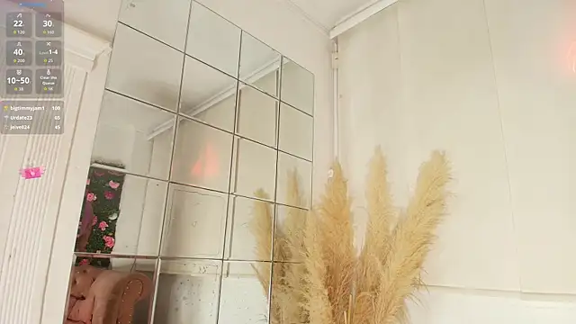 Snapshot of julieta_aguilar1 chatting on November 5, 2025, 8:01 pm julieta aguilar1 online show from November 5, 2025, 8:01 pm