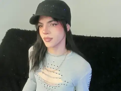 Snapshot of kerly_monroe chatting on May 5, 2026, 8:34 pm kerly monroe online show from May 5, 2026, 8:34 pm