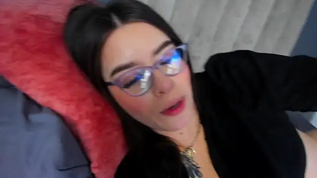 Snapshot of Charlotte_Olsen_ chatting on December 5, 2024, 10:39 pm Charlotte Olsen online show from December 5, 2024, 10:39 pm
