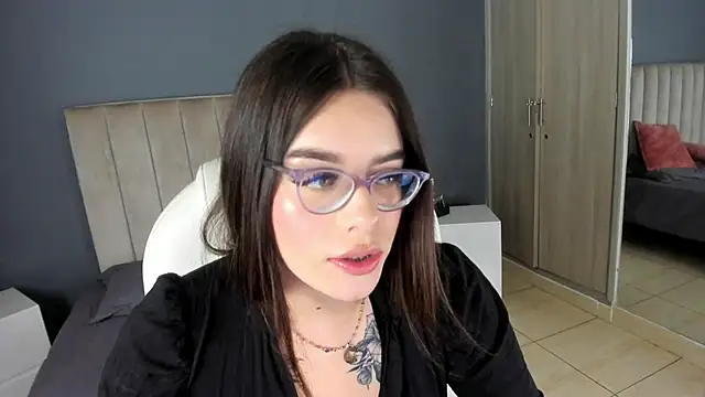 Snapshot of Charlotte_Olsen_ chatting on December 5, 2024, 7:33 pm Charlotte Olsen online show from December 5, 2024, 7:33 pm
