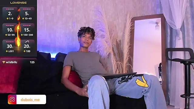 Snapshot of dubois_men chatting on February 21, 2025, 8:27 pm dubois men online show from February 21, 2025, 8:27 pm