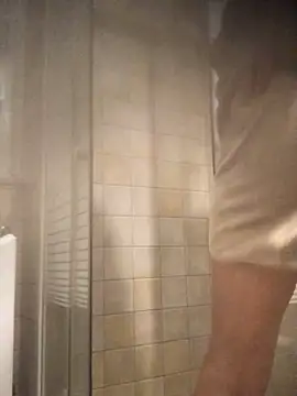 FrettedLodine online show from November 21, 2025, 11:04 pm