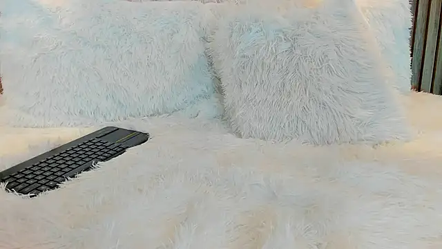 Snapshot of Nanda_Vixen chatting on February 27, 2025, 5:07 am Nanda Vixen online show from February 27, 2025, 5:07 am