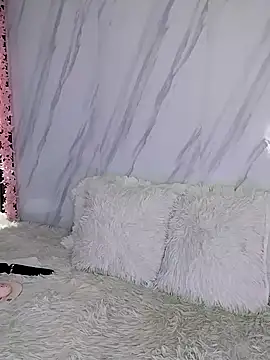 Snapshot of Nanda_Vixen chatting on September 27, 2025, 11:33 pm Nanda Vixen online show from September 27, 2025, 11:33 pm