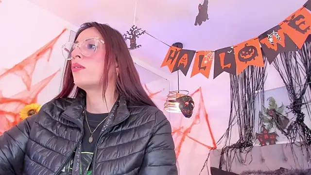 Nami sunny online show from October 28, 2025, 6:40 pm