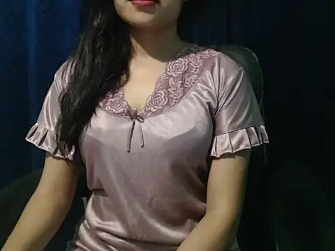 Snapshot of Yashi chatting on April 22, 2026, 4:47 pm Yashi online show from April 22, 2026, 4:47 pm