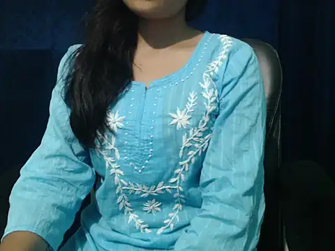 Snapshot of Yashi chatting on May 22, 2026, 4:49 pm Yashi online show from May 22, 2026, 4:49 pm