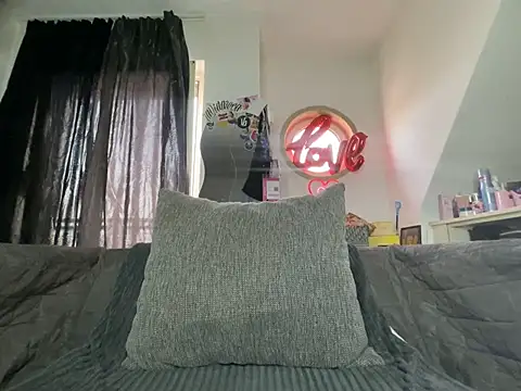 Snapshot of Tyraride chatting on March 8, 2026, 3:59 pm Tyraride online show from March 8, 2026, 3:59 pm