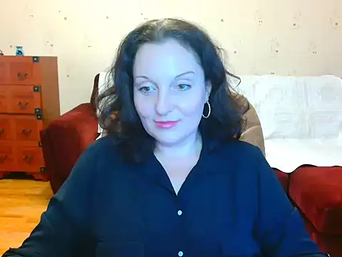 Snapshot of Alice3694 chatting on February 7, 2025, 6:35 am Alice3694 online show from February 7, 2025, 6:35 am