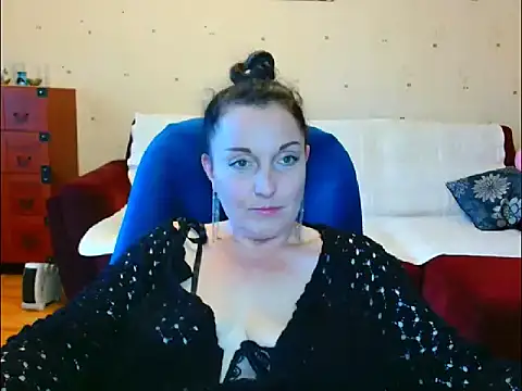 Alice3694 online show from May 16, 2026, 5:50 am