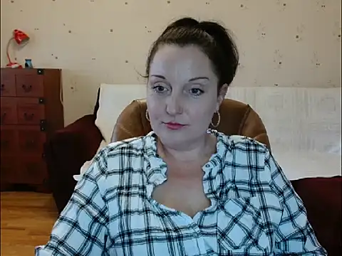 Snapshot of Alice3694 chatting on February 26, 2025, 11:32 am Alice3694 online show from February 26, 2025, 11:32 am