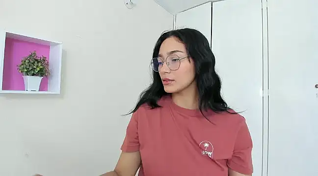 Snapshot of ASIAM_BRUNET chatting on February 4, 2025, 1:06 pm ASIAM BRUNET online show from February 4, 2025, 1:06 pm