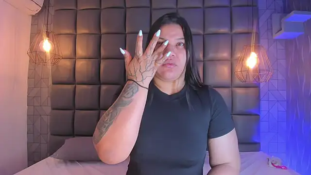 mile uribe online show from September 18, 2025, 2:03 am