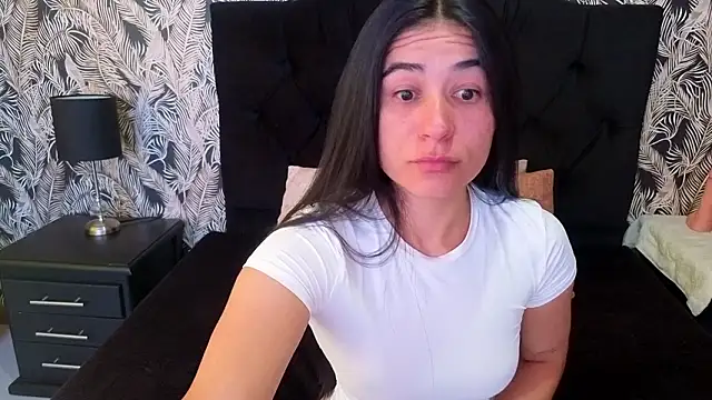 ChloeTurner  online show from February 21, 2026, 8:22 pm