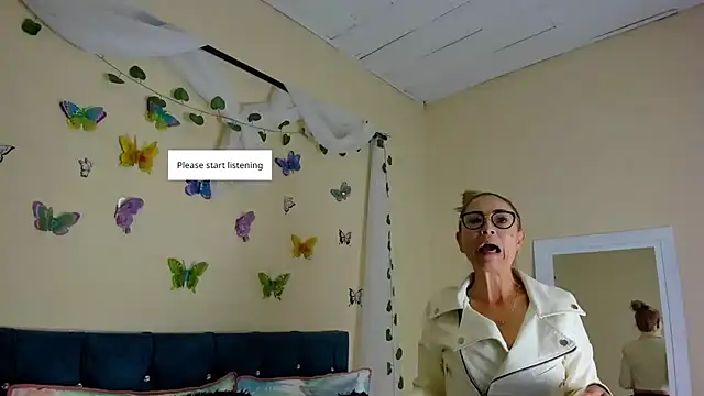 Snapshot of emagarcia chatting on September 19, 2025, 9:41 pm emagarcia online show from September 19, 2025, 9:41 pm