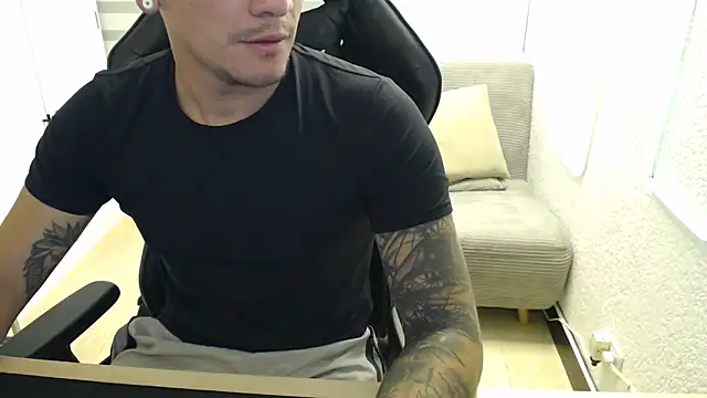 team dinamite69 online show from February 9, 2026, 12:47 pm