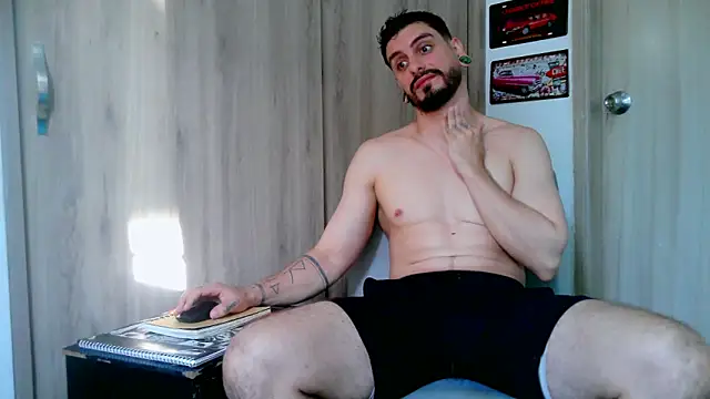 Aaron kwok28 online show from March 11, 2026, 10:15 pm