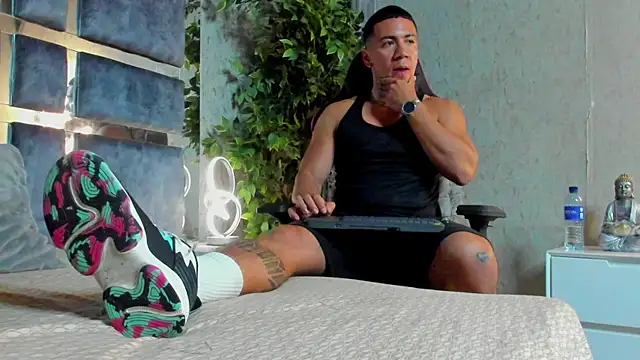 marc ginale online show from November 14, 2025, 12:09 pm