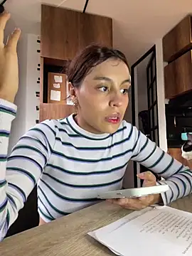 Katee Jones online show from March 12, 2025, 10:50 pm