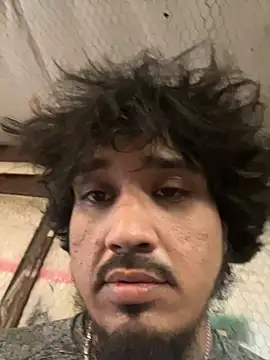 yomanfriend online show from December 17, 2024, 2:22 pm