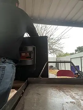 yomanfriend online show from November 23, 2025, 11:26 pm