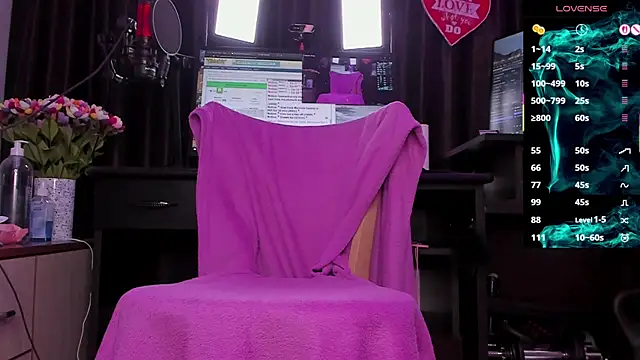 Snapshot of Raissa_sky26 chatting on January 12, 2026, 3:35 am Raissa sky26 online show from January 12, 2026, 3:35 am
