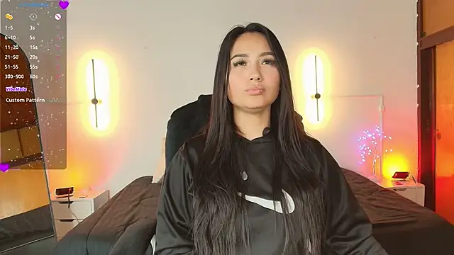 Snapshot of _gaby2 chatting on March 7, 2025, 6:00 pm gaby2 online show from March 7, 2025, 6:00 pm